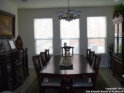 4th image of 1422 N Mesa Hollow