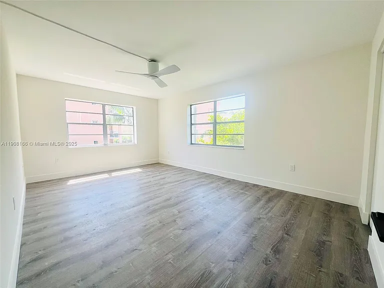 201 Jefferson Ave #4C — Photo 10