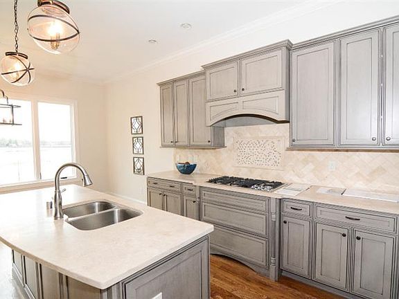 4th image of 527 Laketower Dr APT 104