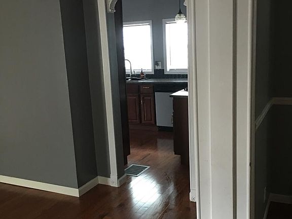 dining room to kitchen entry number 1