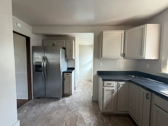 1253 Diamond Ave - 1 — Photo 4