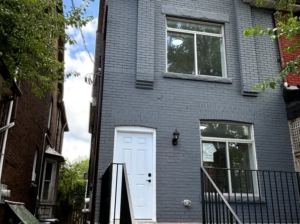 643 Bathurst St #B02, Toronto, ON M5S 2R2