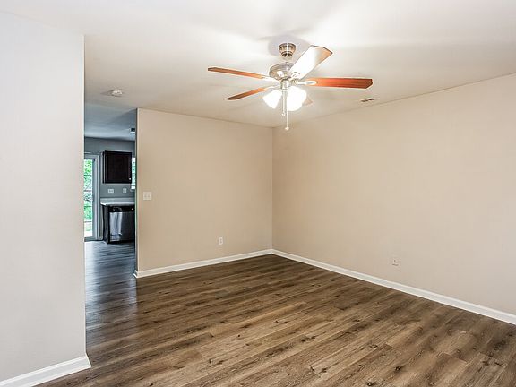 5th image of 4822 Abercromby St