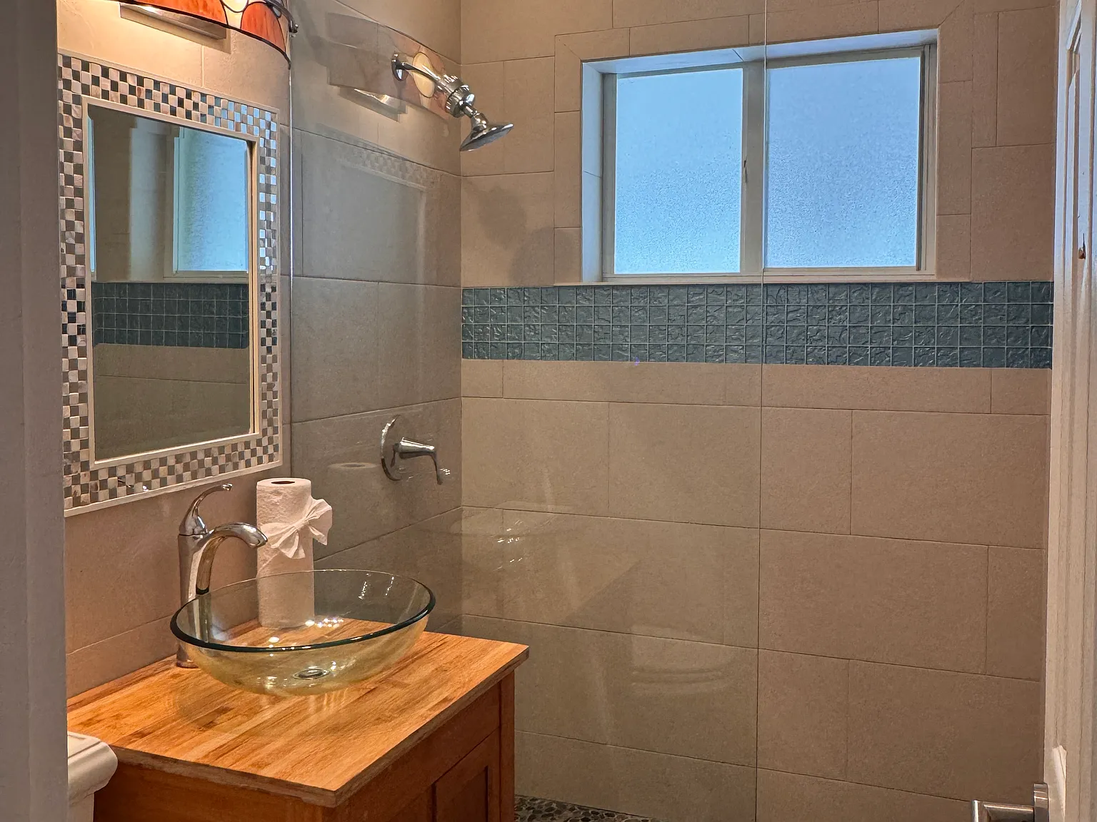 2 bed, 925 sqft, $3,500 — Photo 3