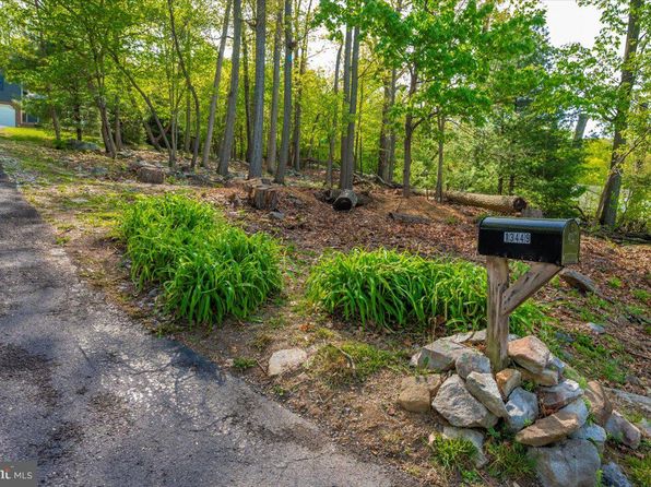 13449 Edgemont Rd, Smithsburg, MD 21783