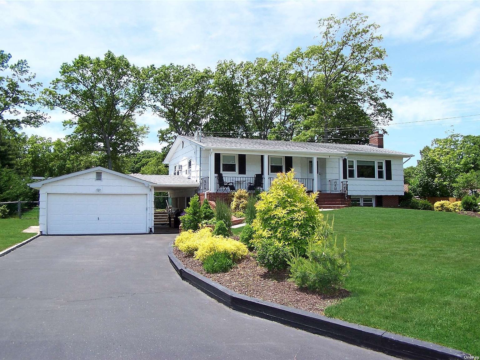 8 Whitewood Drive, Rocky Point, NY 11778 Zillow