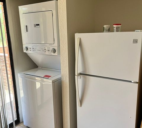 3rd image of 419 Sykes Cir #6