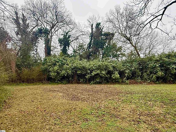 5th image of Hickory St