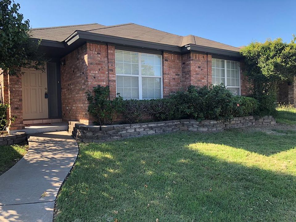 1st image of 4521 Shingle Oak Ln