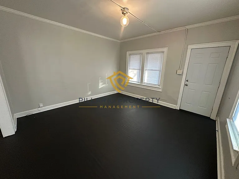 2830 N Lasalle St — Photo 11