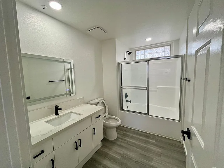 2820 Sawtelle Blvd — Photo 145