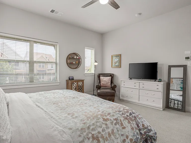 1825 Oak Trail Dr — Photo 23