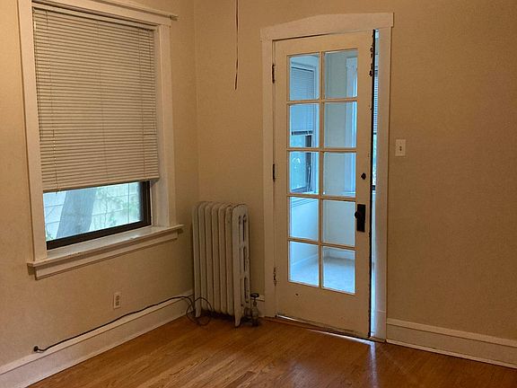 2nd image of 5124 N Winchester Ave #1