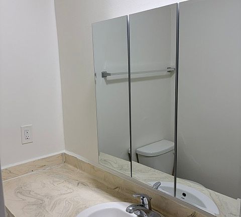 2nd image of 6432 Agnes Ave APT 6