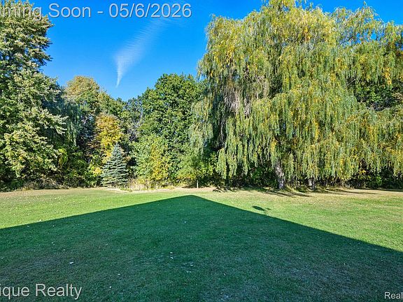 3rd image of 8150 Runyan Lake Rd