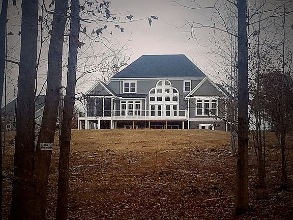 5th image of 8402 Highclere Ct
