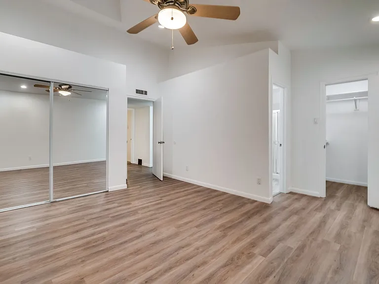 3940 Dalgreen Cir — Photo 4