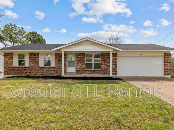 702 Boca Chica Dr, Fenton, MO 63026