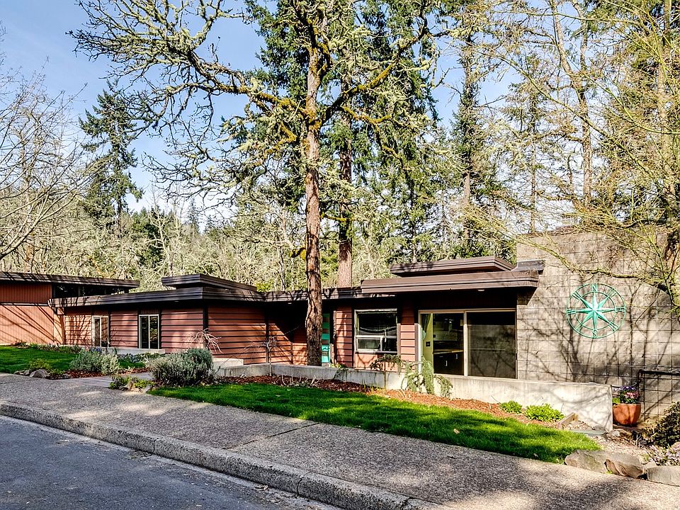 2nd image of 325 W 38th Ave