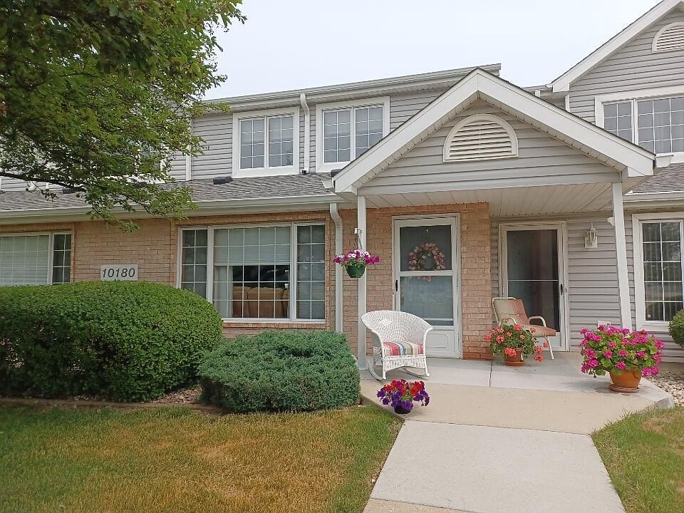 10180 West Whitnall Edge CIRCLE UNIT B, Franklin, WI 53132 Zillow
