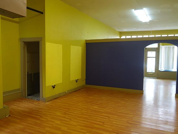 5th image of 24 Hillcrest Dr