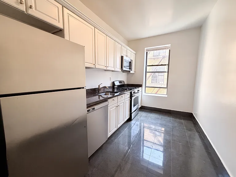 31 Ocean Pkwy #57 — Photo 5