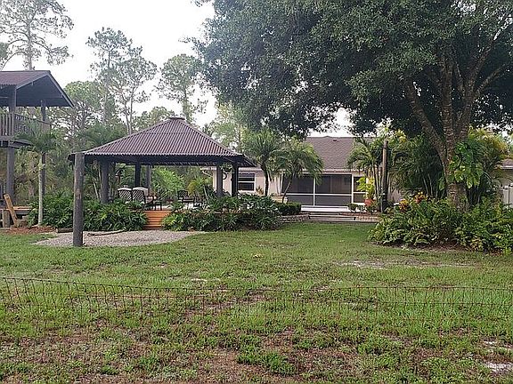 3rd image of 1766 Clow Ct