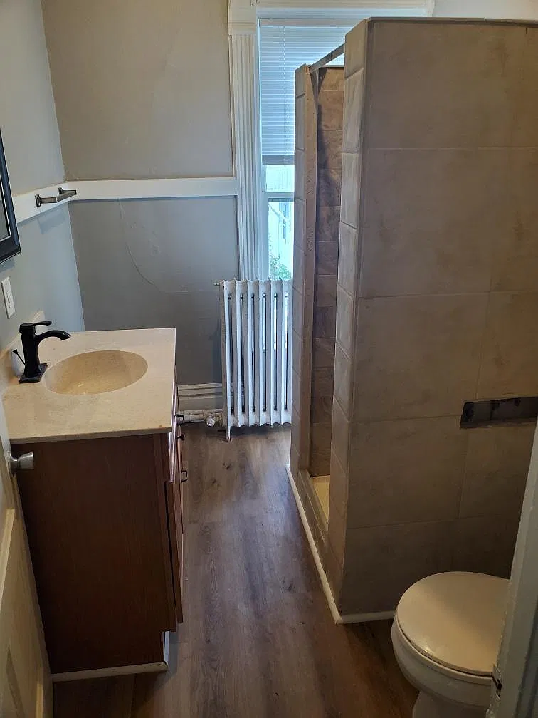 920 Jackson Street - C — Photo 4
