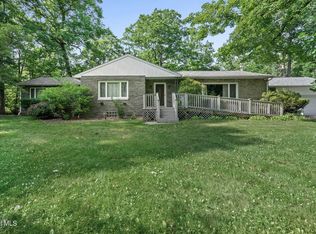 39 Woodside Drive, Glenville, NY 12302