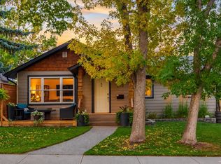 210 Windermere Rd SW, Calgary, AB T3C 3K8