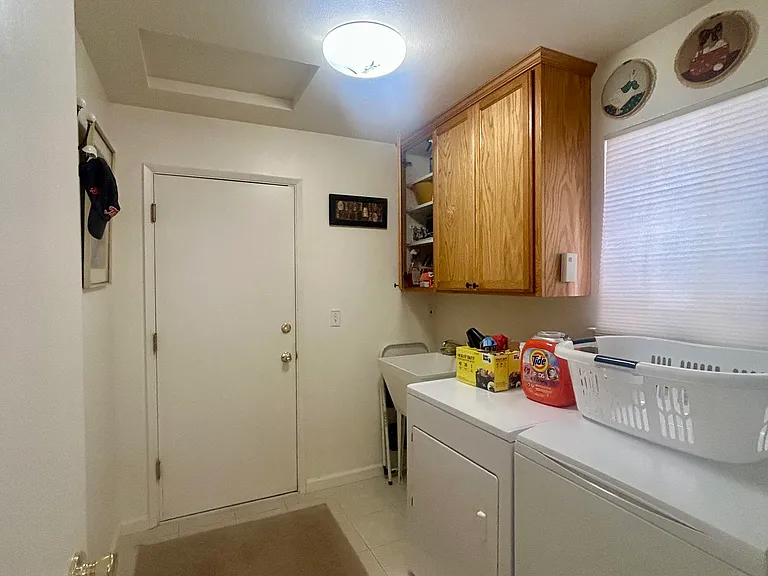 11820 Oslo Dr — Photo 24