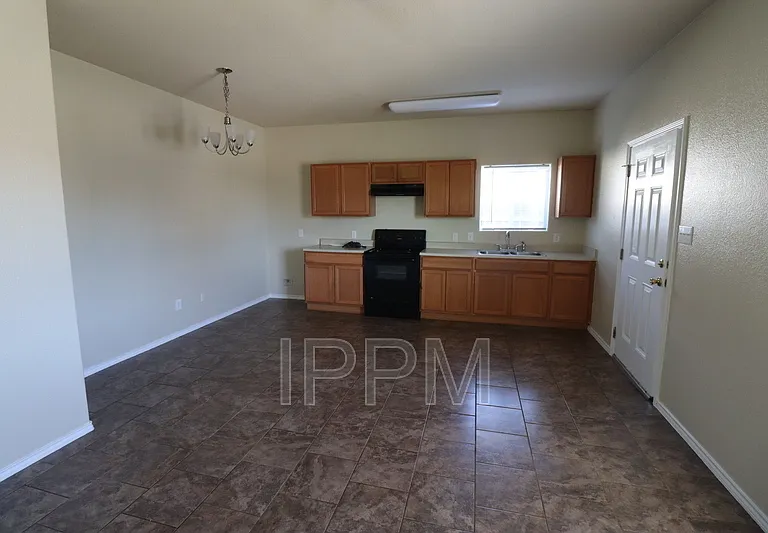 17124 Mandarin Ave — Photo 5
