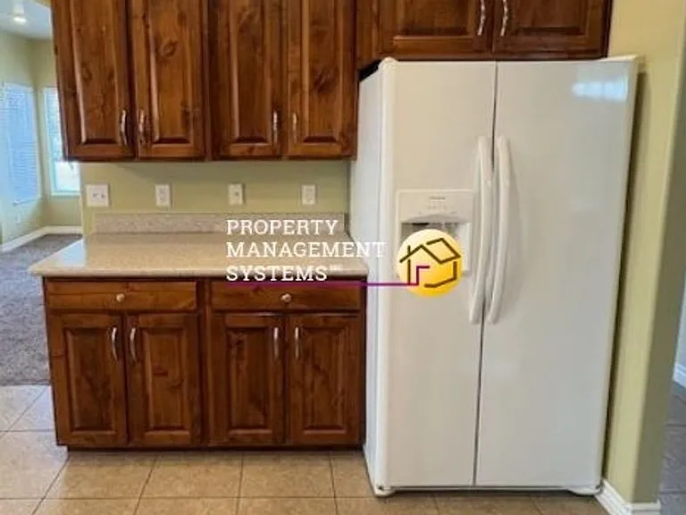 720 S Clearwater Falls Dr — Photo 7