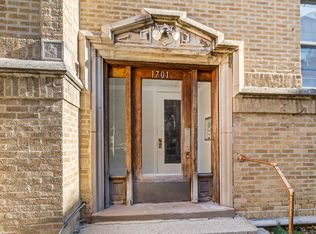 1701 W Wallen Ave APT 2A, Chicago, IL 60626