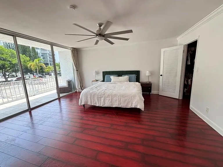 926 NE 27th Ave #926 — Photo 13