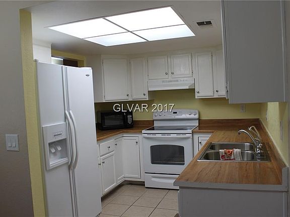 5th image of 3770 Shirebrook Dr APT 157