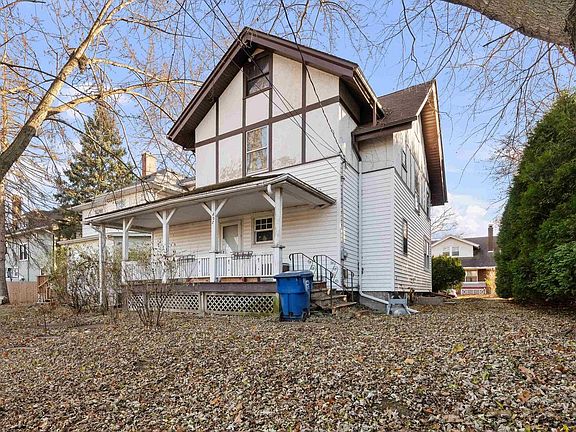 3rd image of 402 E Rusholme St