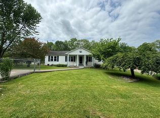 127 Jeffries Rd, Fayetteville, WV 25840