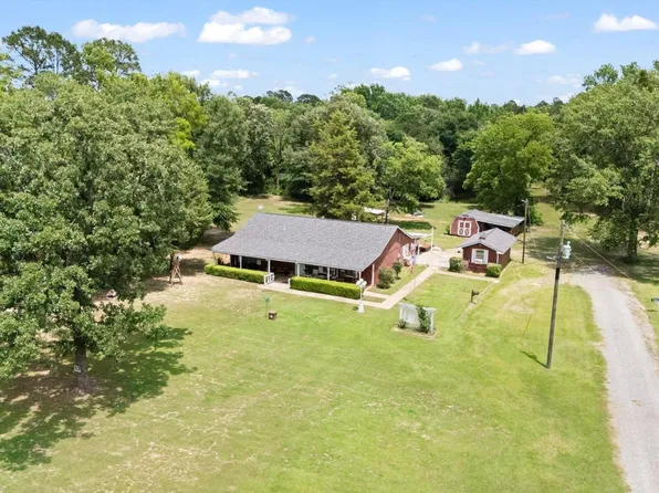 7847 Swallow Rd, Gilmer, TX 75645
