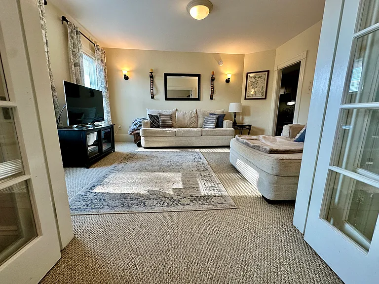 35 Reed St #2 — Photo 8