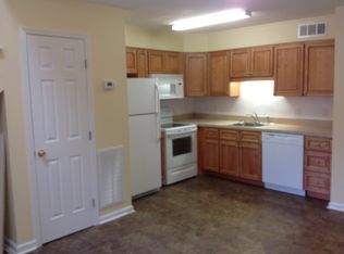 141 Colonial Cir APT B8, Murrells Inlet, SC 29576