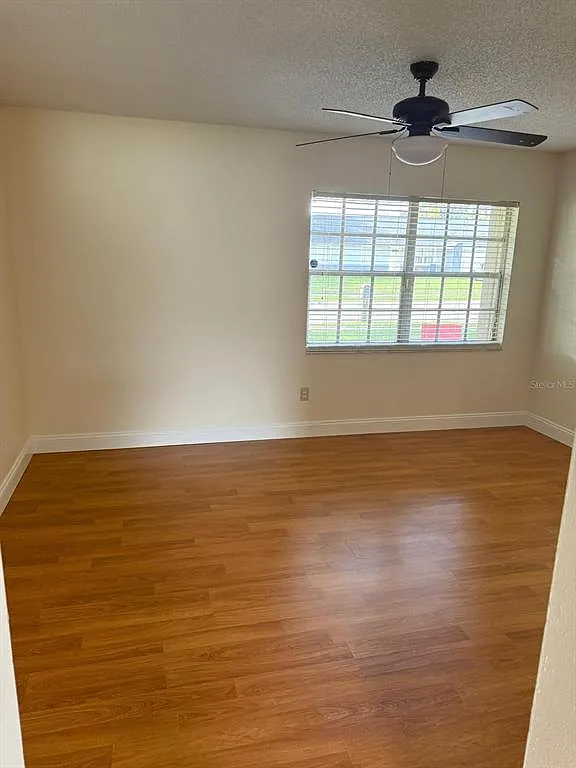 4 bed, 2.0 bath, 2116 sqft, $2,675 — Photo 3