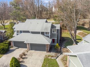 8116 Foxchase Dr, Indianapolis, IN 46256