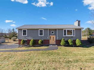 9 White Farm Rd, Wingdale, NY 12594