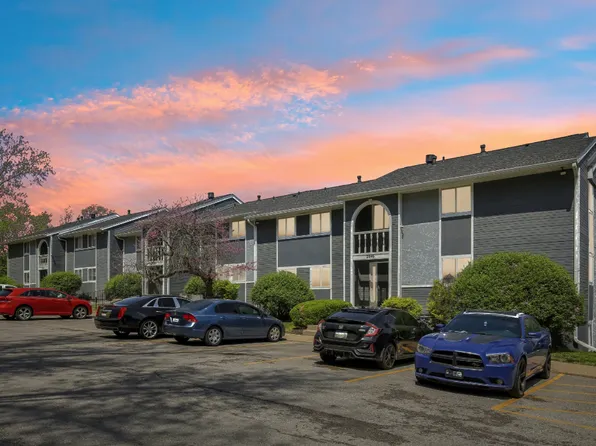 University Villa Apartments