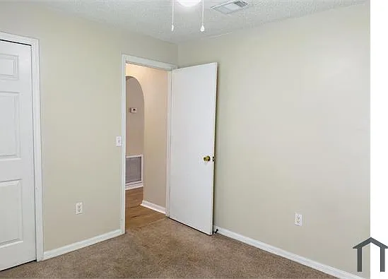8696 Foley Dr — Photo 16