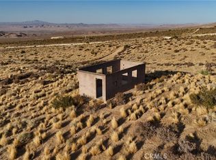 753 Crystal Creek Rd, Lucerne Valley, CA 92356