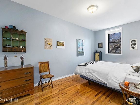 4th image of 60 S Oxford St APT 5A