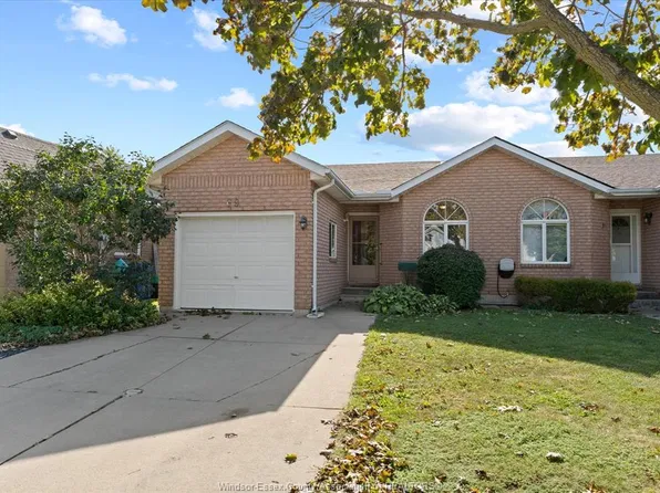 69 Rudgate Ln S, Leamington, ON N8H 5K7