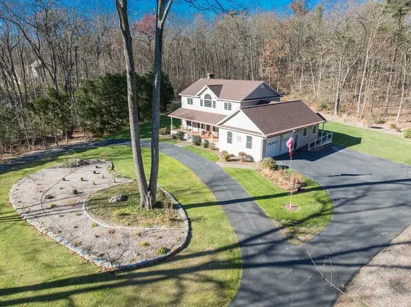 65 Sandgully Rd, South Deerfield, MA 01373